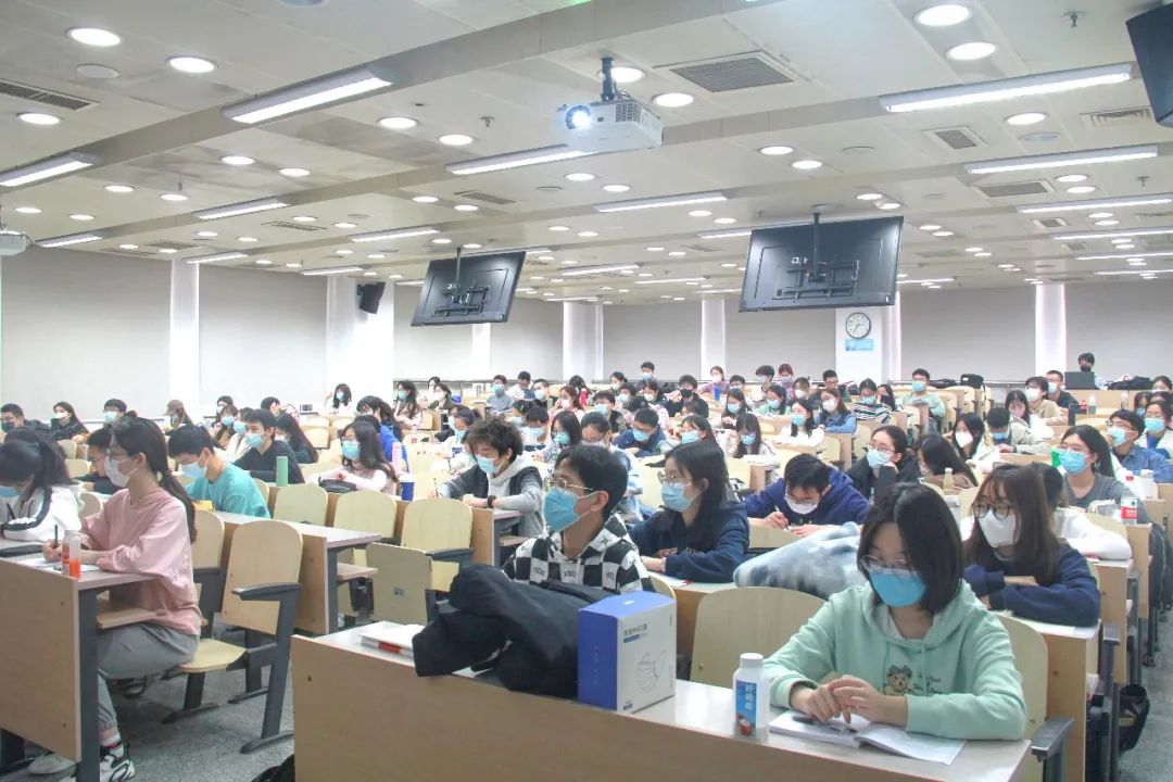 日本成人动画