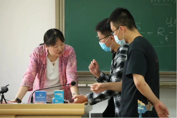 日本成人动画